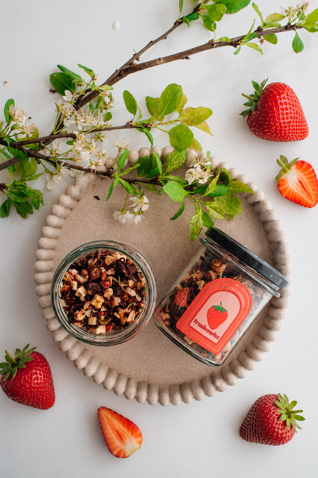 TRUSKAWKOWE MARZENIE 80g (herbatka- susz owocowy) TUTII FRUTTI